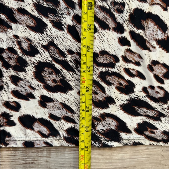 Tara Grinna SizeXL Off-Shoulder Dress - Leopard / Cheetah Print w/ Ruffle Sleeve - Picture 8 of 10